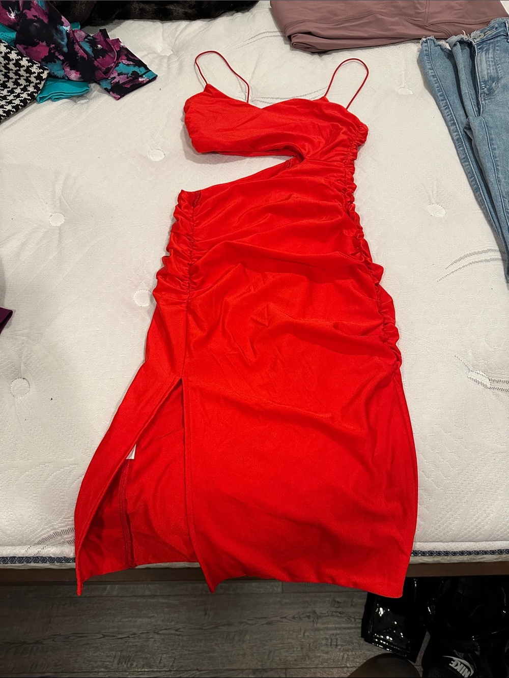 Tiger Mist Red One-Shoulder Ruched Midi Dress